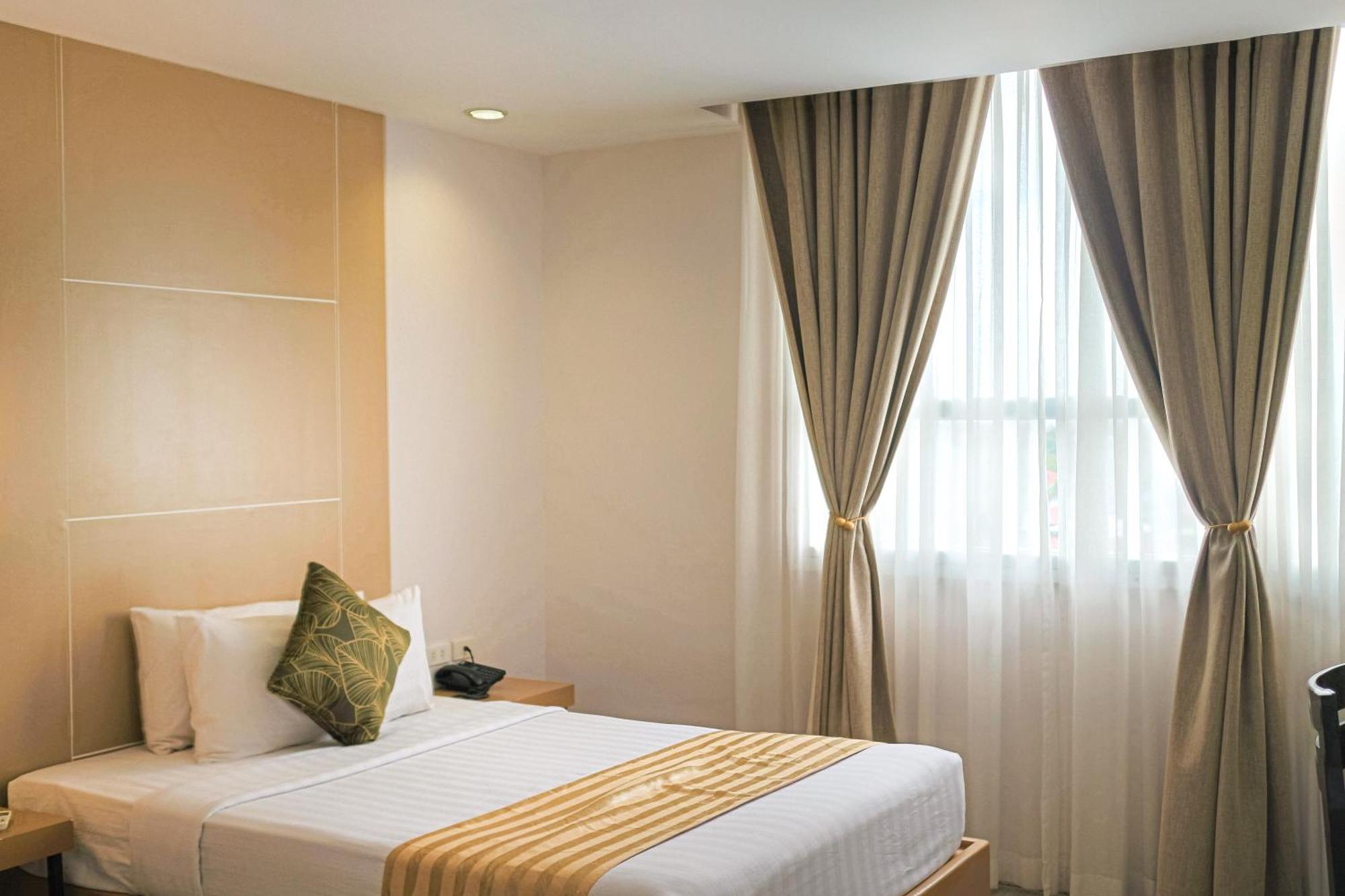 Azzurro Hotel Angeles Dış mekan fotoğraf