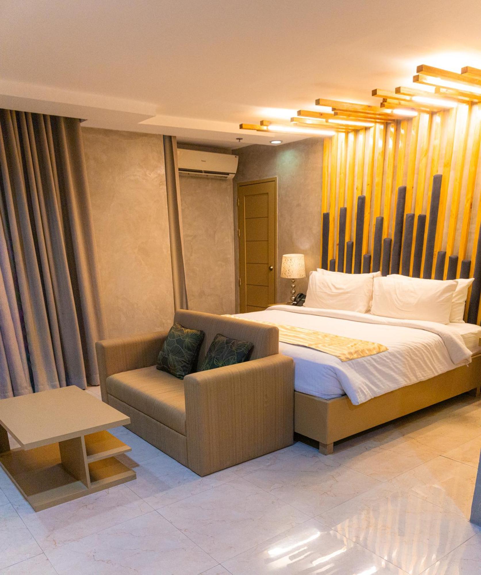 Azzurro Hotel Angeles Dış mekan fotoğraf