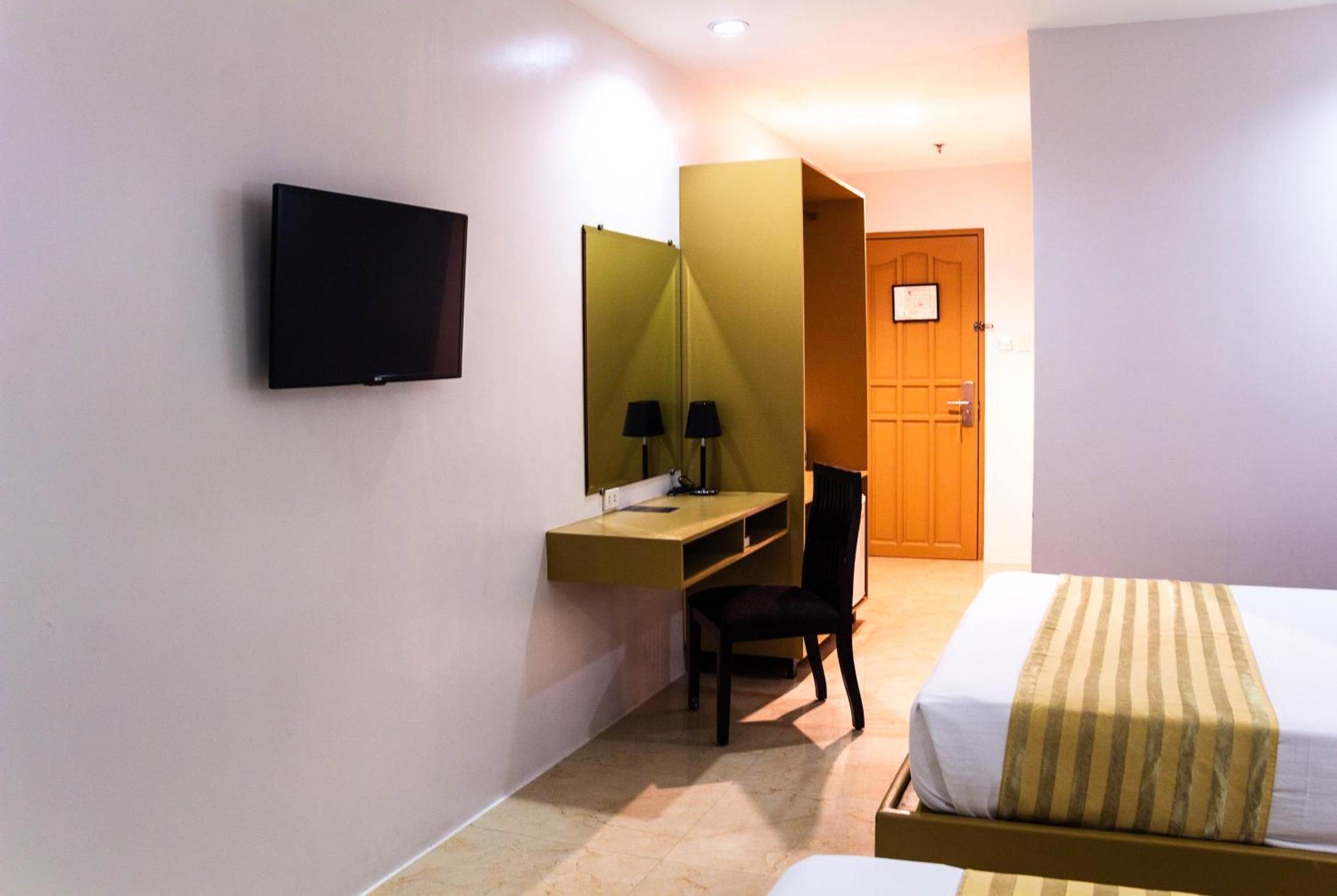 Azzurro Hotel Angeles Dış mekan fotoğraf