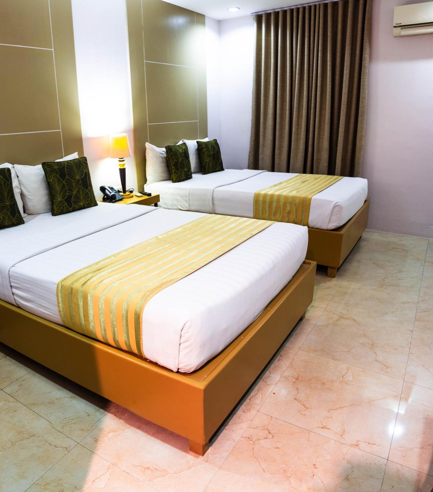 Azzurro Hotel Angeles Dış mekan fotoğraf